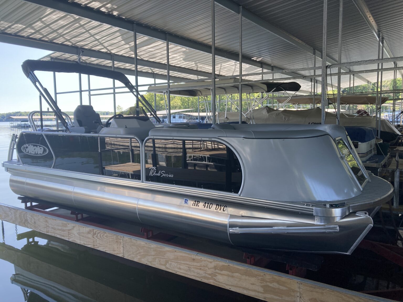 150hp Pontoon Boat